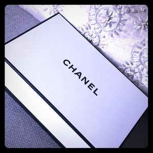 Chanel box
